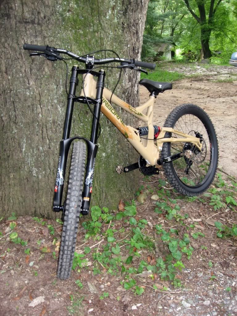 airborne taka downhill bike